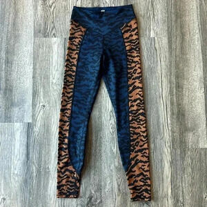 Good American Leggings Blue and Orange Animal Print Workout Leggings Size One